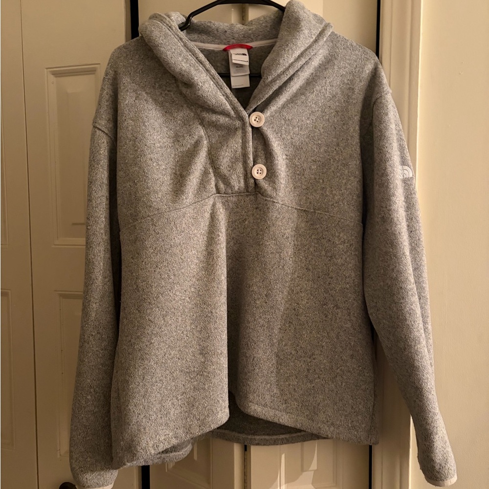 The North Face women’s grey pullover